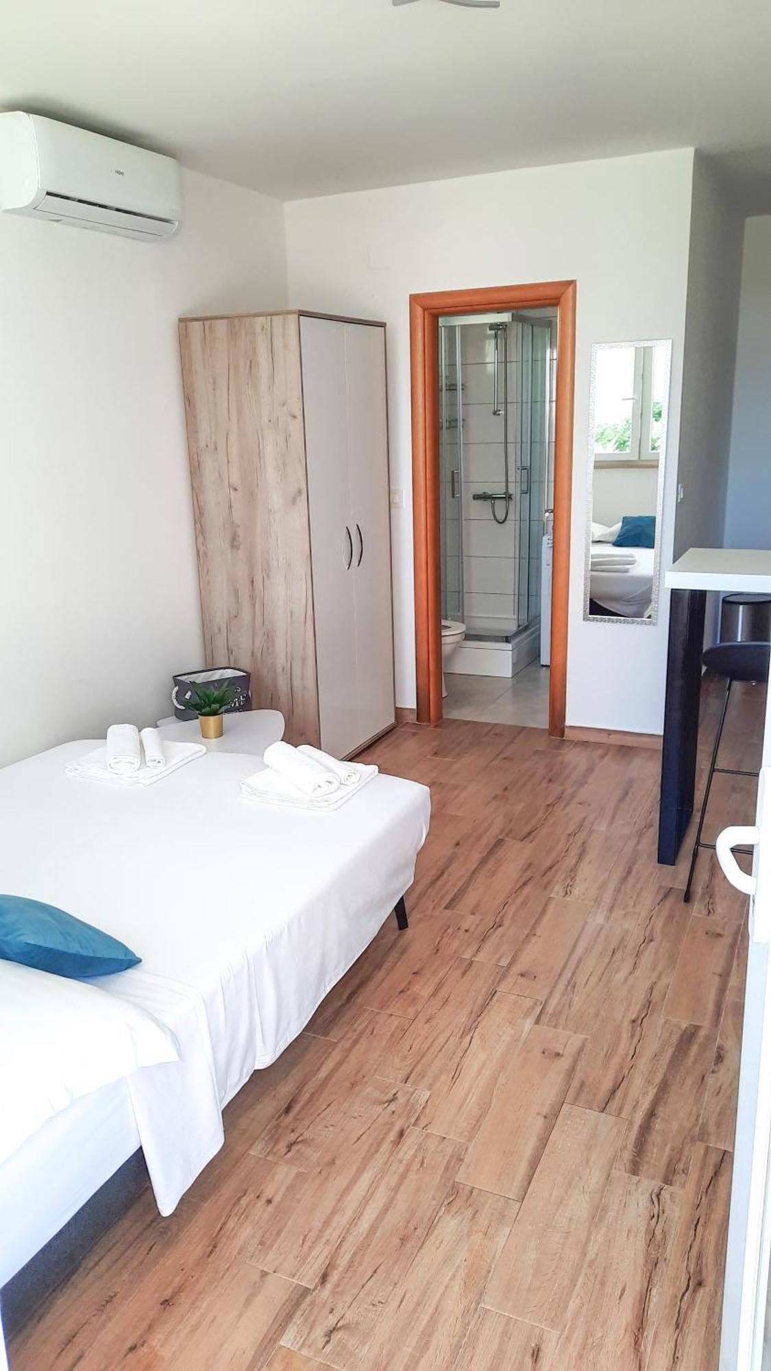 Studio Apartman Kiara Bol Dış mekan fotoğraf